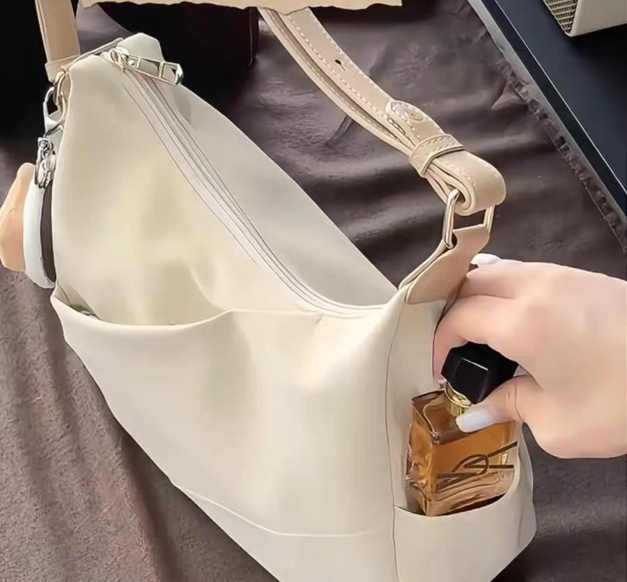 Elegant Slouchy Shoulder Bag with Bear Charm – Premium Vegan Leather Hobo Purse