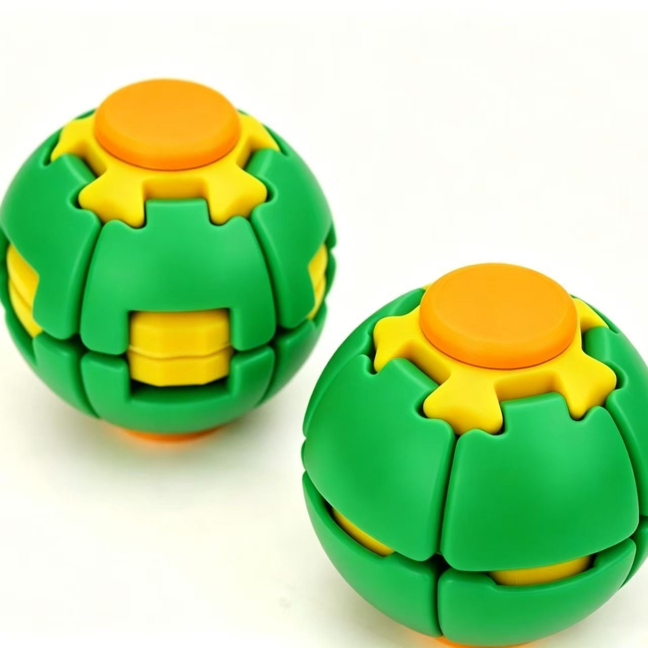 Rotating Kinetic Decompression Ball - Anti-Anxiety Desktop Stress Relief Toy